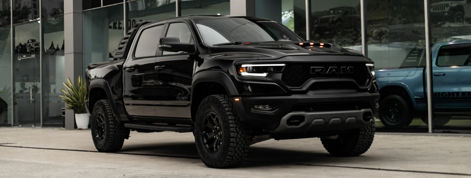 vinhxd_combanner jeep ram (2)