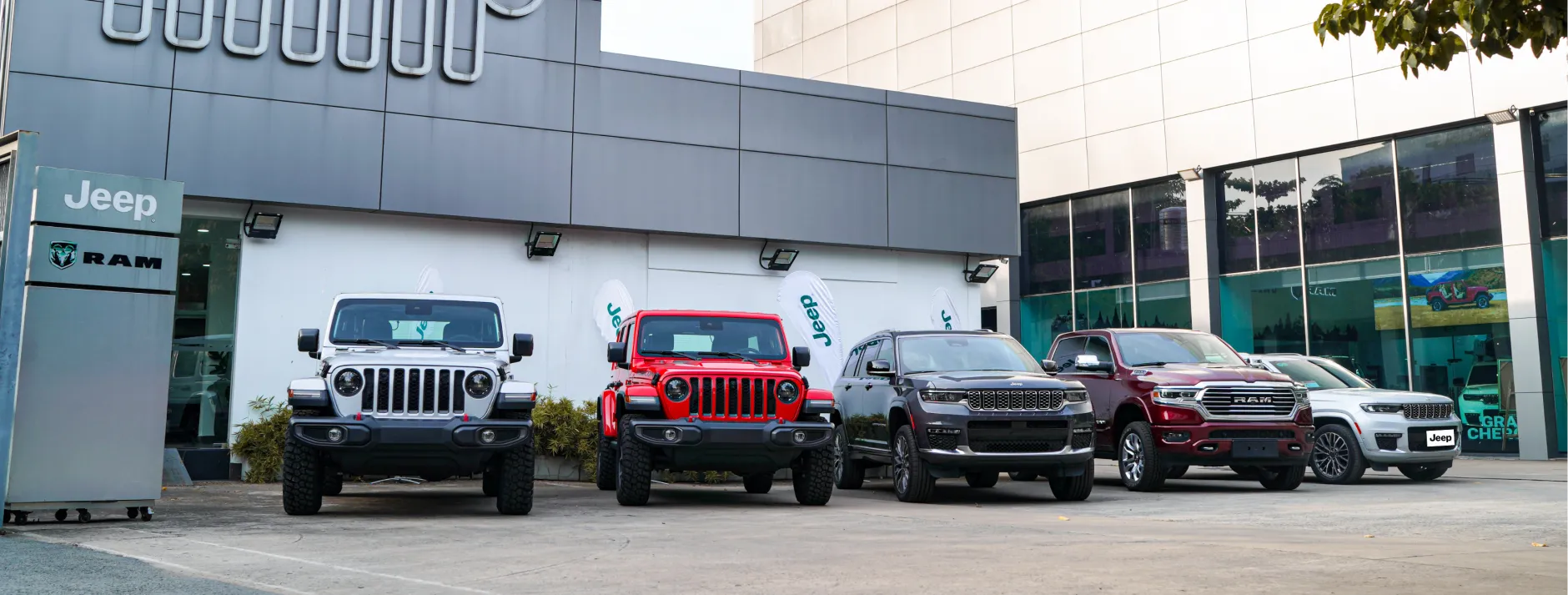 vinhxd_combanner jeep ram ss(1)